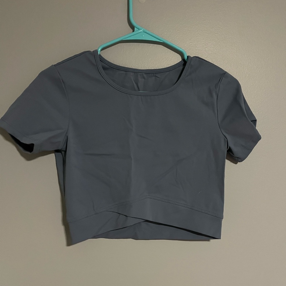 Crossover Cropped Active Top